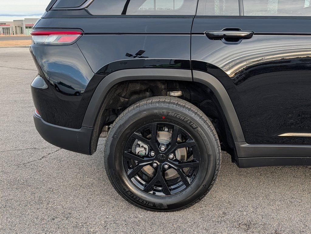 2026 Jeep Grand Cherokee Altitude Altitude