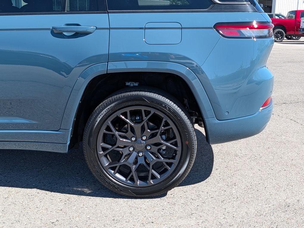 2026 Jeep Grand Cherokee Summit