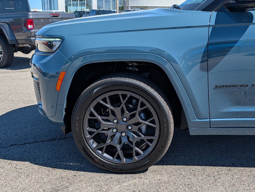 2026 Jeep Grand Cherokee Summit