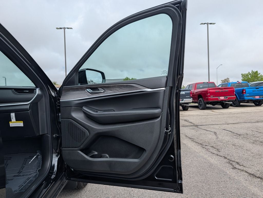 2026 Jeep Grand Cherokee L Altitude