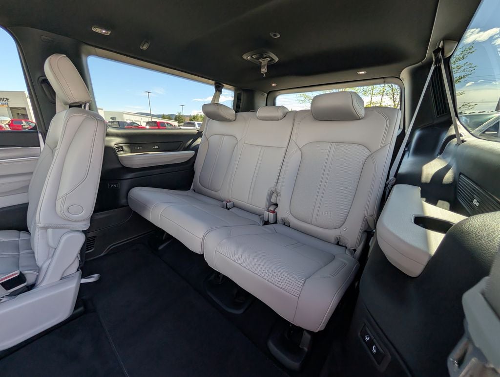 2026 Jeep Grand Wagoneer 4x4