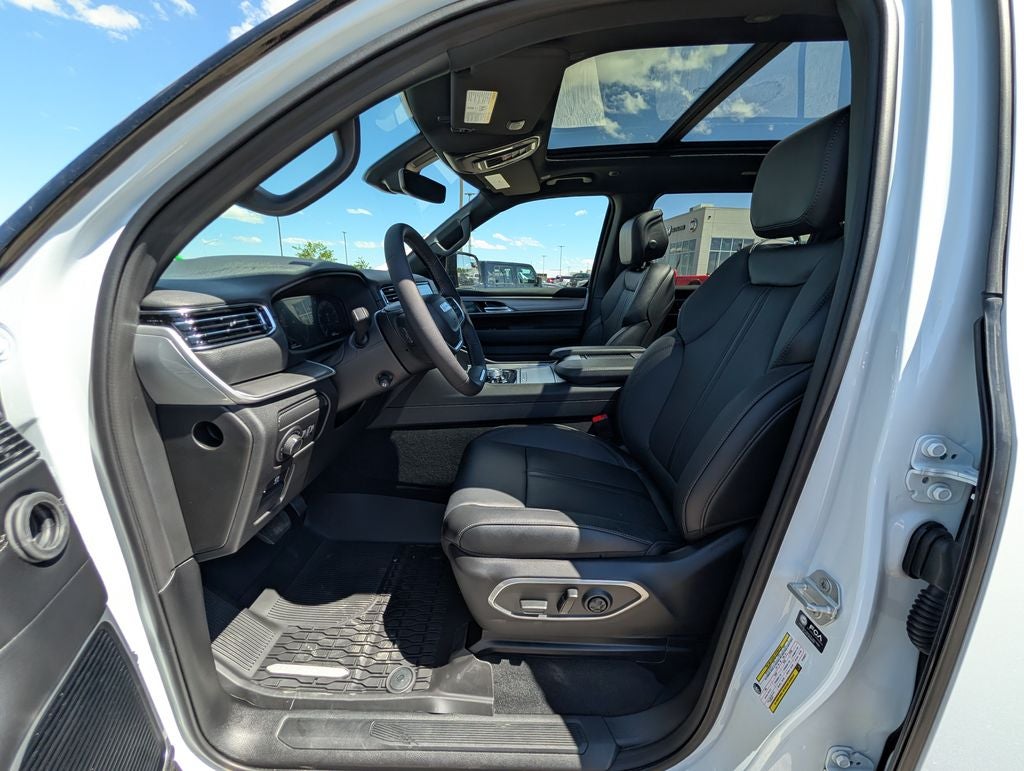 2026 Jeep Grand Wagoneer Upland