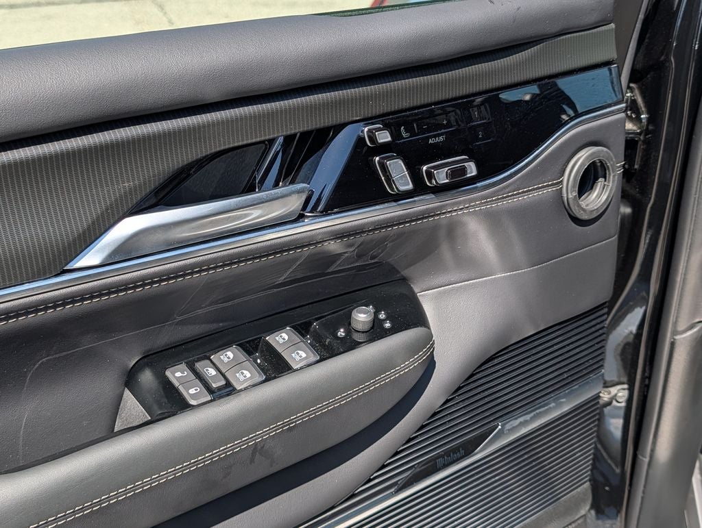 2026 Jeep Grand Wagoneer Summit Obsidian