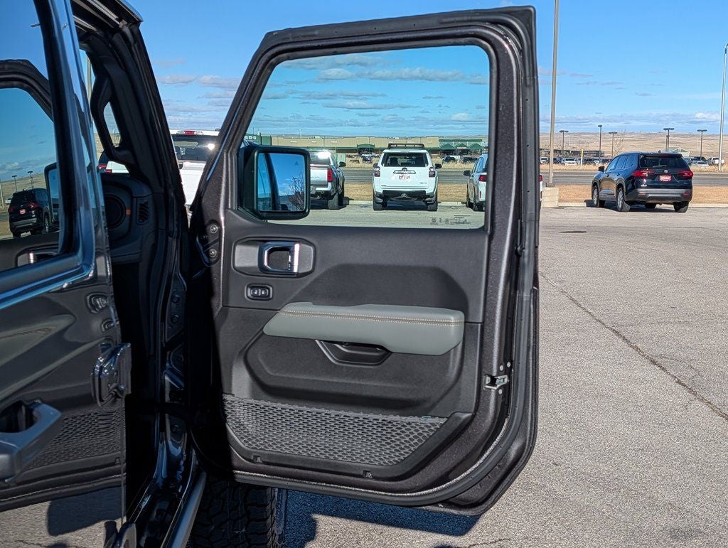 2026 Jeep Gladiator Mojave X