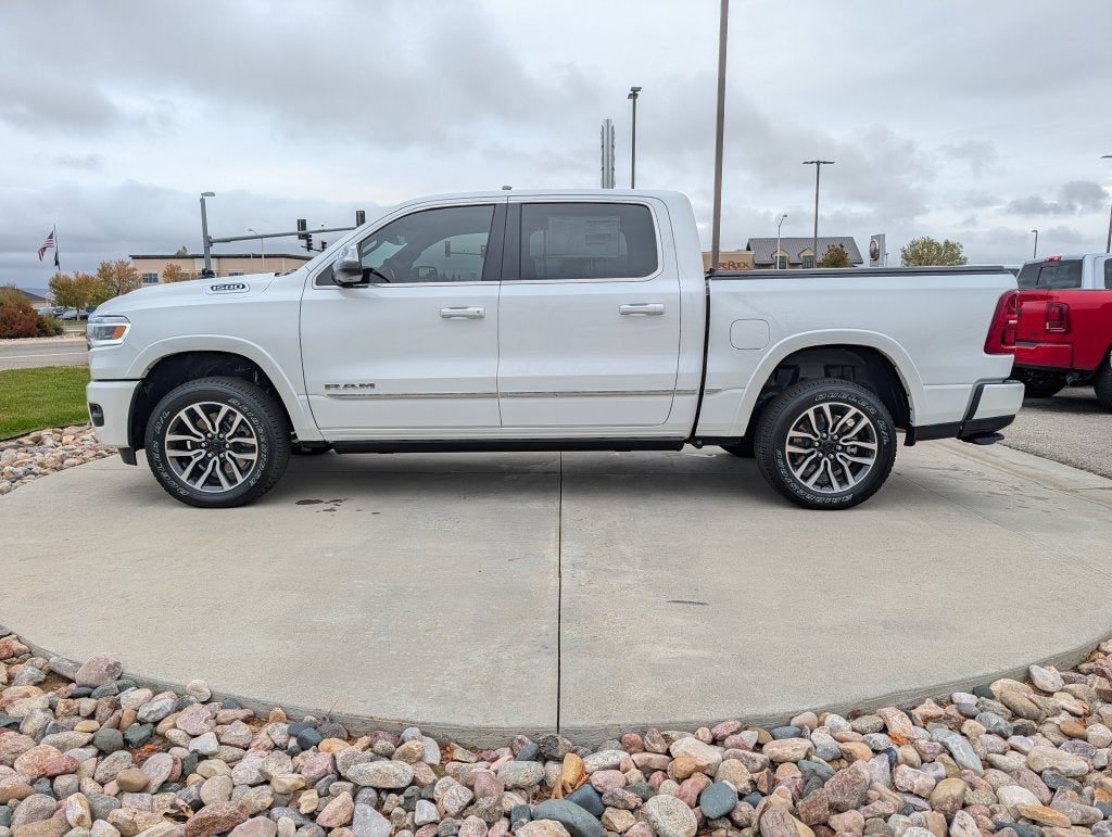 2027 RAM 1500 RAM 1500 LIMITED CREW CAB 4X4 5'7' BOX