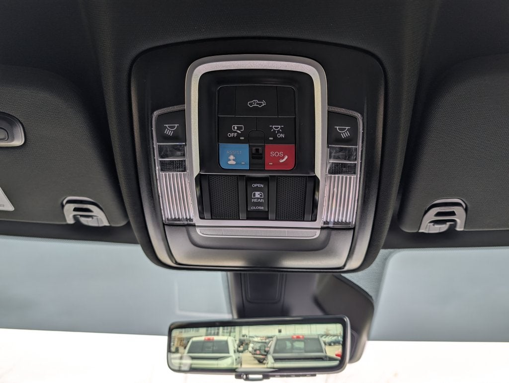 2027 RAM 1500 RAM 1500 LIMITED CREW CAB 4X4 5'7' BOX