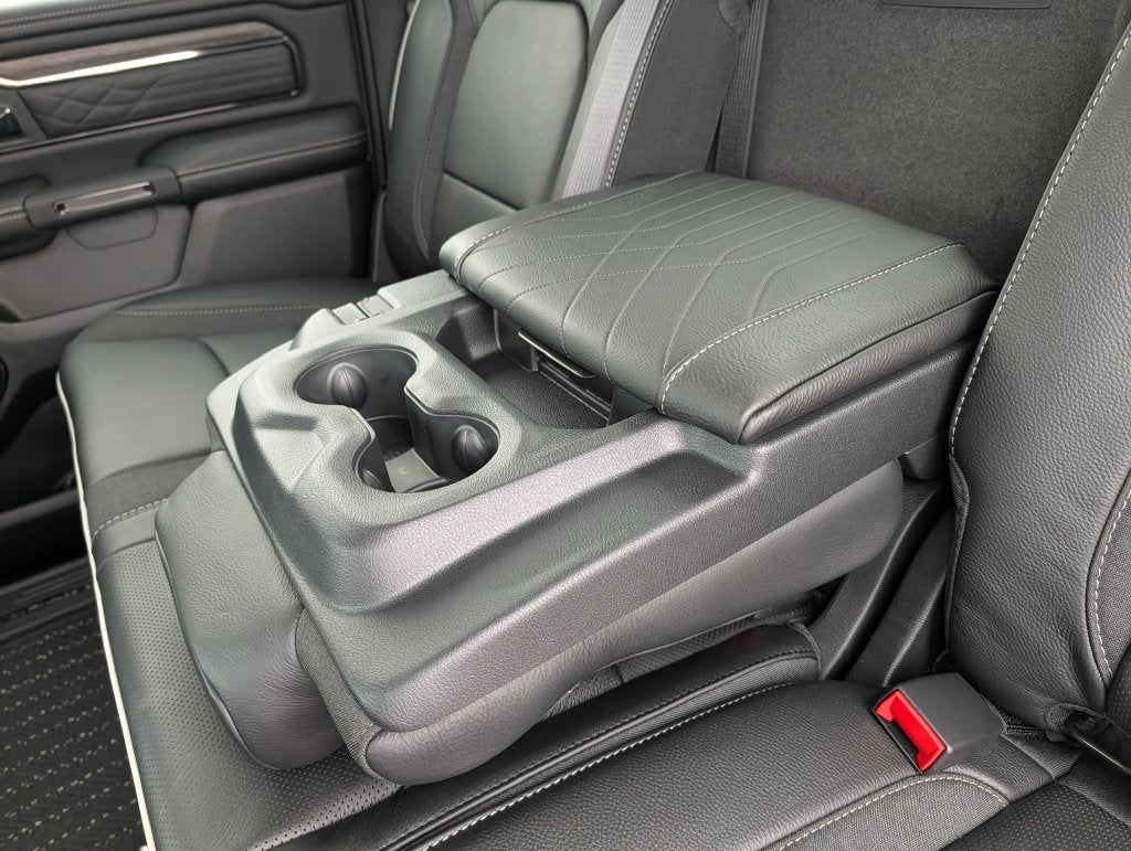 2027 RAM 1500 RAM 1500 LIMITED CREW CAB 4X4 5'7' BOX