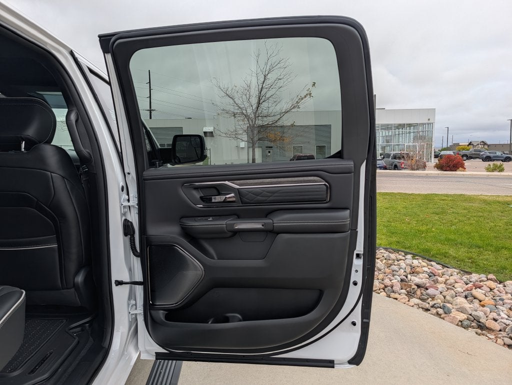 2027 RAM 1500 RAM 1500 LIMITED CREW CAB 4X4 5'7' BOX