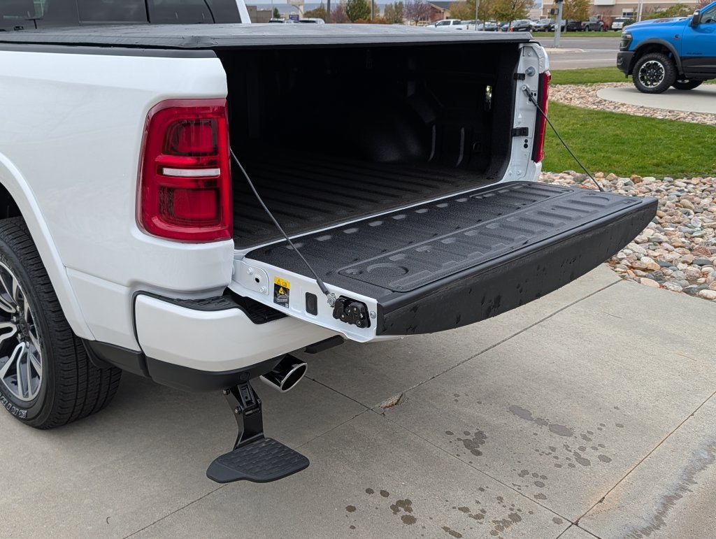 2027 RAM 1500 RAM 1500 LIMITED CREW CAB 4X4 5'7' BOX