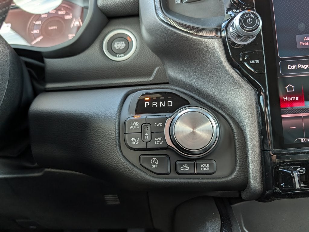 2027 RAM 1500 RAM 1500 REBEL CREW CAB 4X4 5'7' BOX