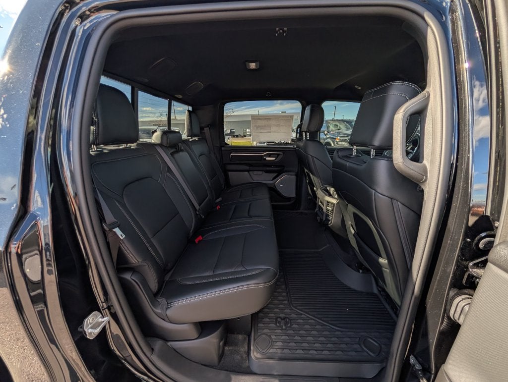 2027 RAM 1500 RAM 1500 REBEL CREW CAB 4X4 5'7' BOX