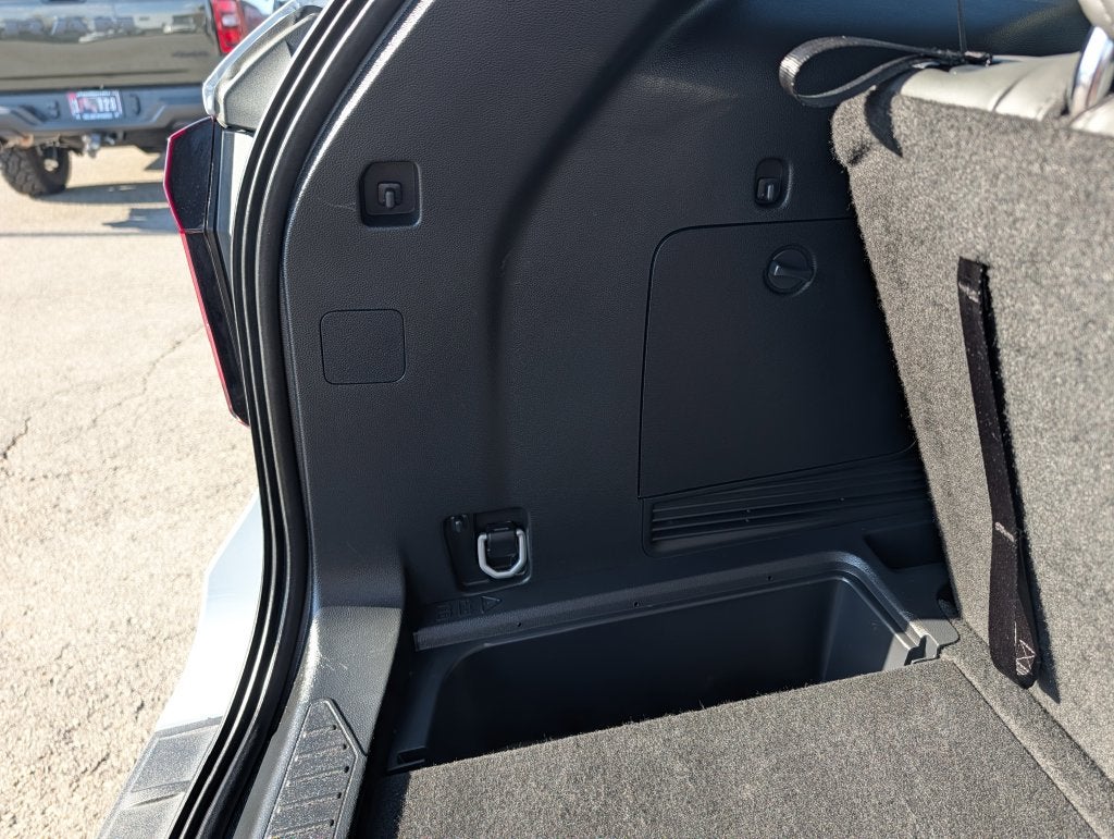 2025 Ford Explorer Active - Photo 11