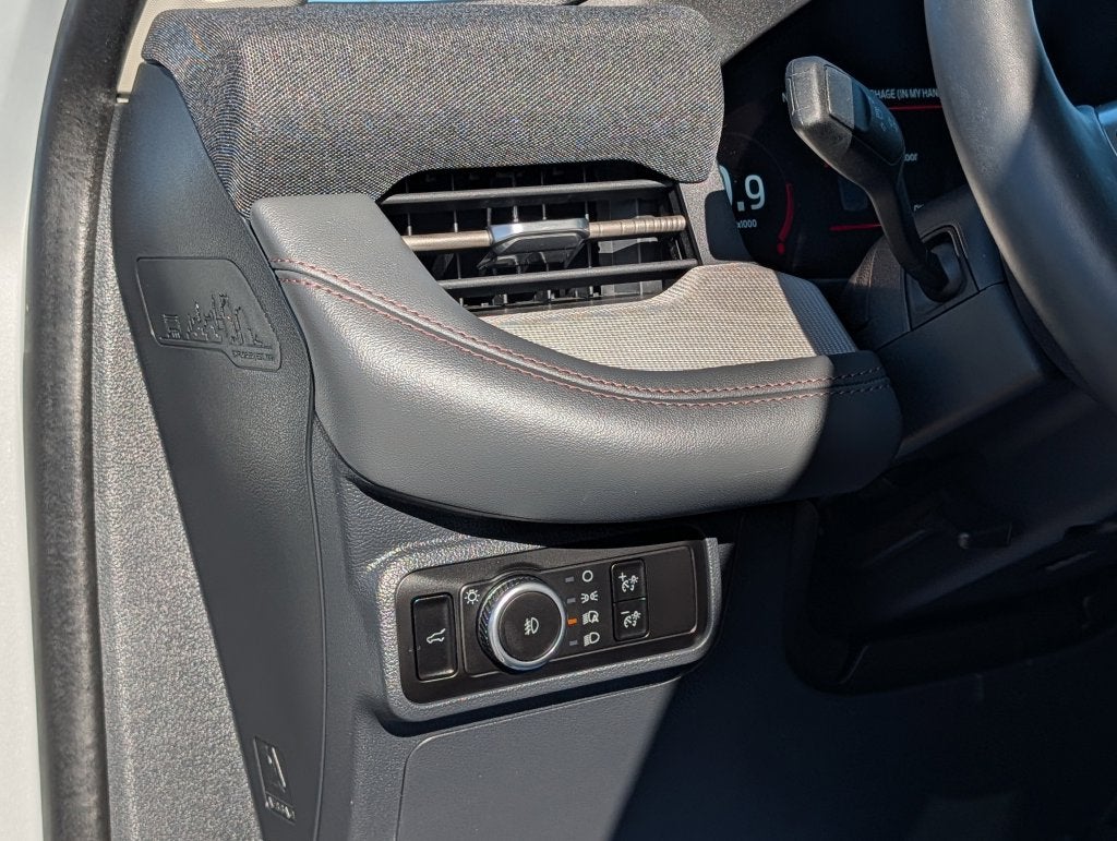 2025 Ford Explorer Active - Photo 22