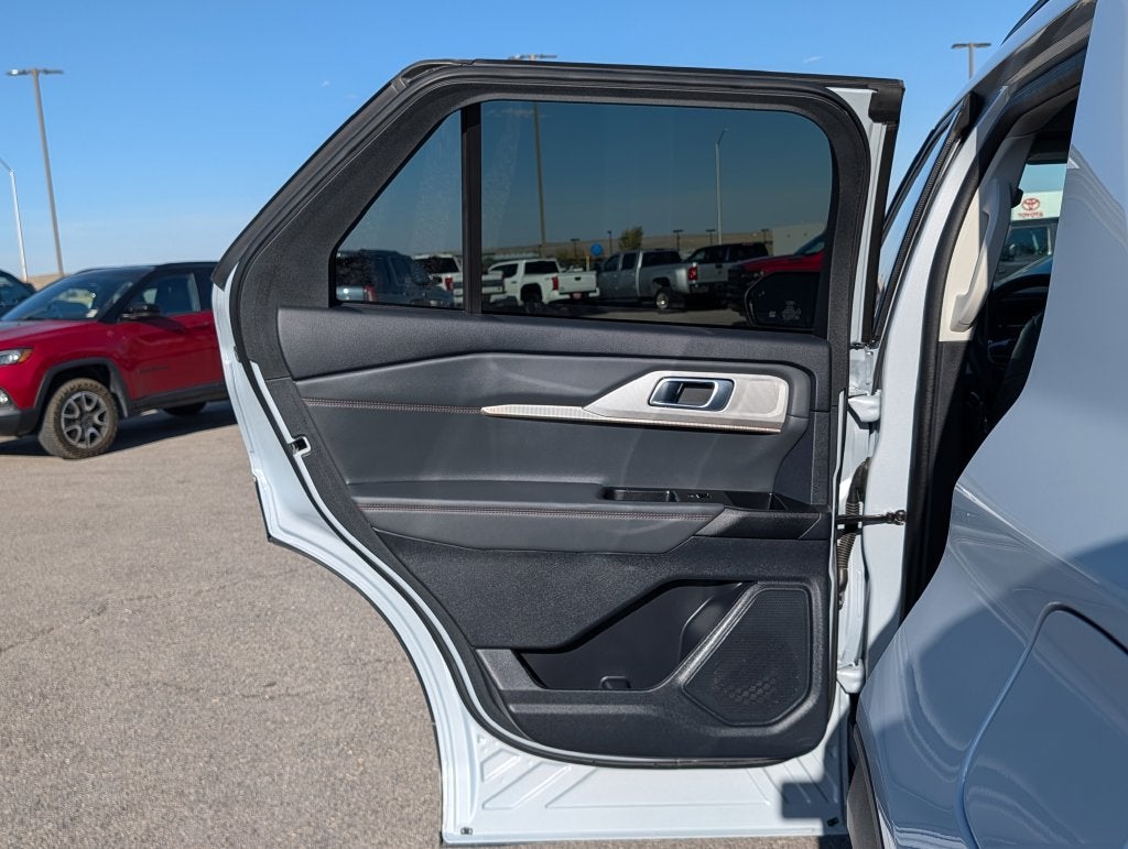 2025 Ford Explorer Active - Photo 38