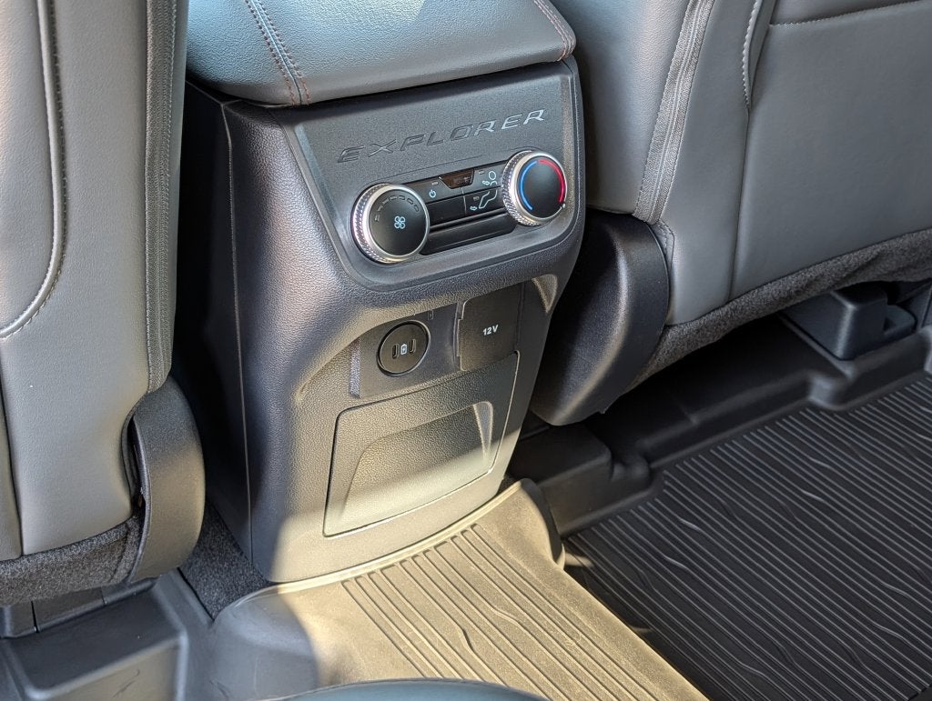 2025 Ford Explorer Active - Photo 40