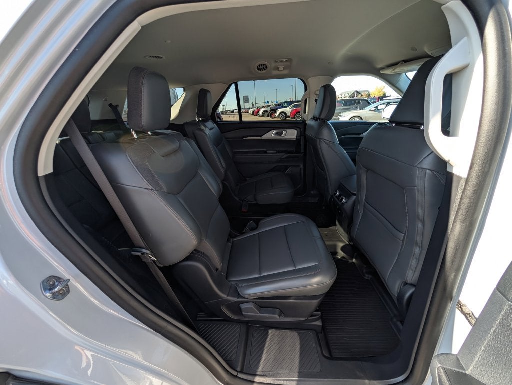 2025 Ford Explorer Active - Photo 45