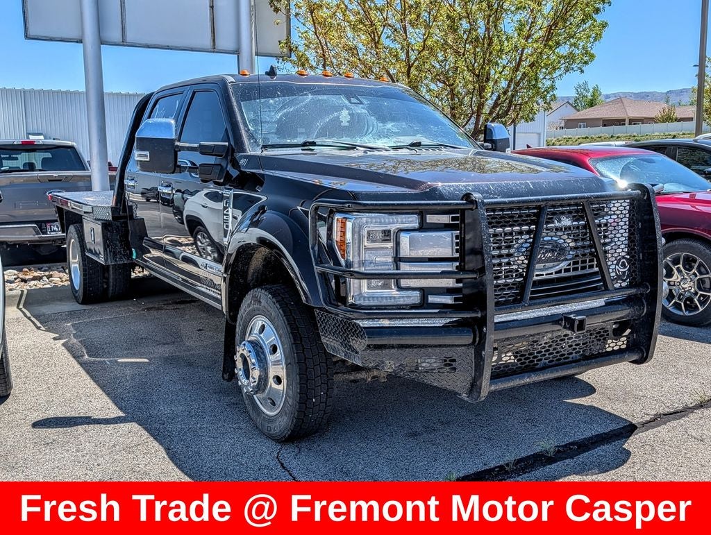 2019 Ford F-450 Platinum 4x4 Crew Cab 8' Box DRW's photo