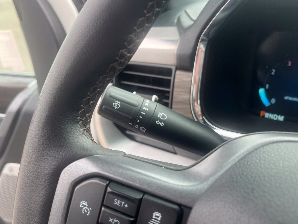 2025 Ford F-150 Lariat 157' 4x4