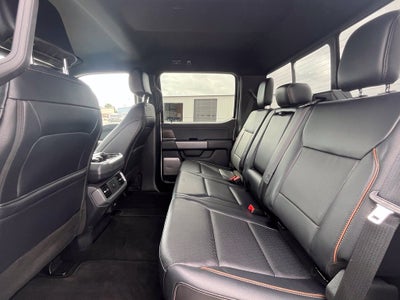 2025 Ford F-150 Lariat 157' 4x4