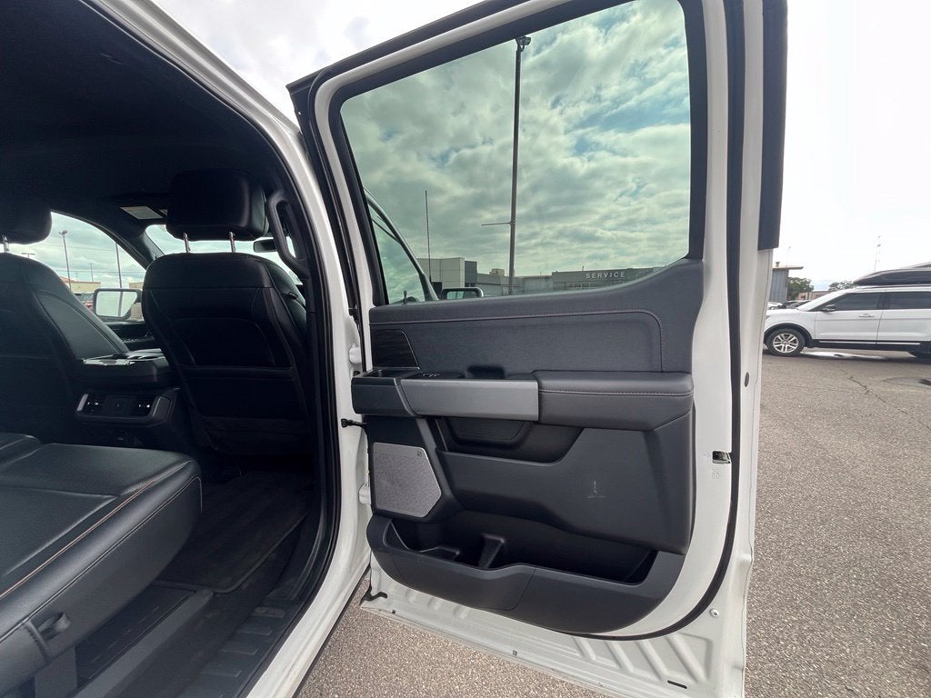2025 Ford F-150 Lariat 157' 4x4