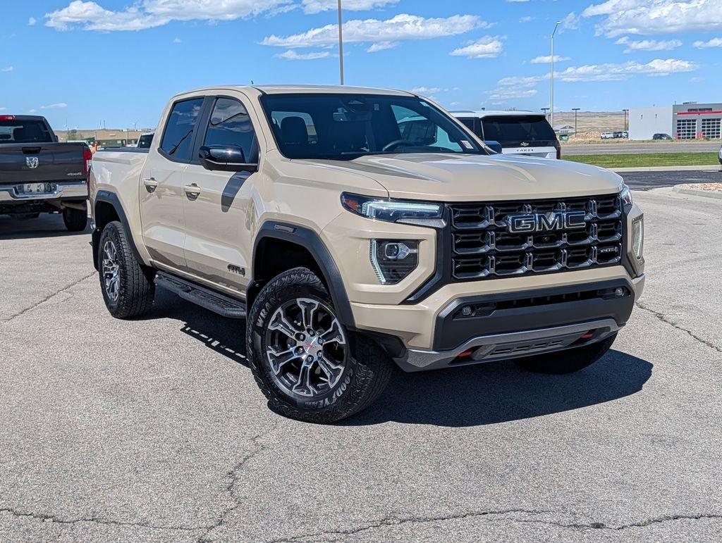 2024 GMC Canyon AT4 4WD Crew Cab Short Box's photo