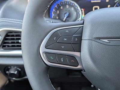 2027 Chrysler Pacifica Select AWD