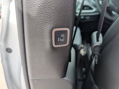 2027 Chrysler Pacifica Select AWD