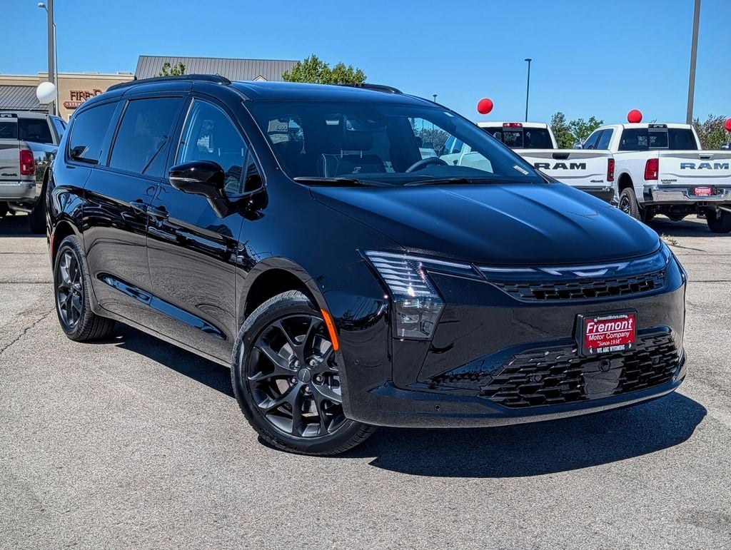 2027 Chrysler Pacifica Limited