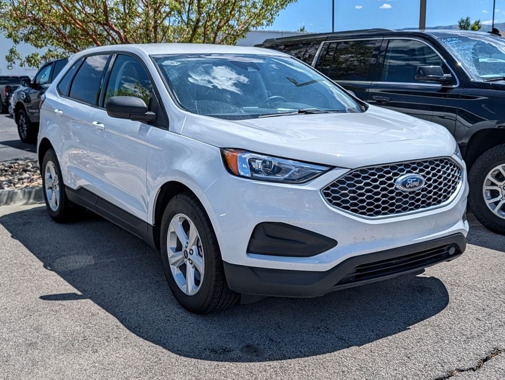 2023 Ford Edge SE