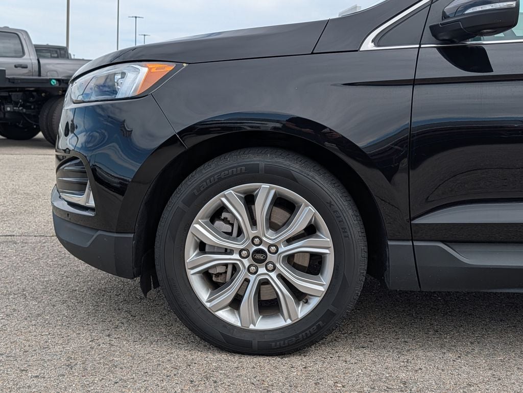 2024 Ford Edge Titanium - Photo 16