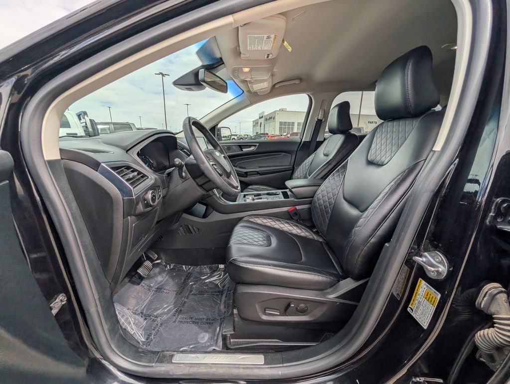 2024 Ford Edge Titanium - Photo 19