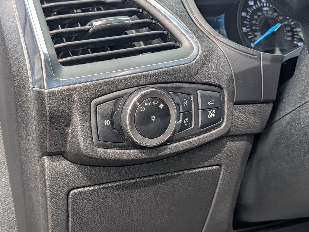 2024 Ford Edge Titanium - Photo 21