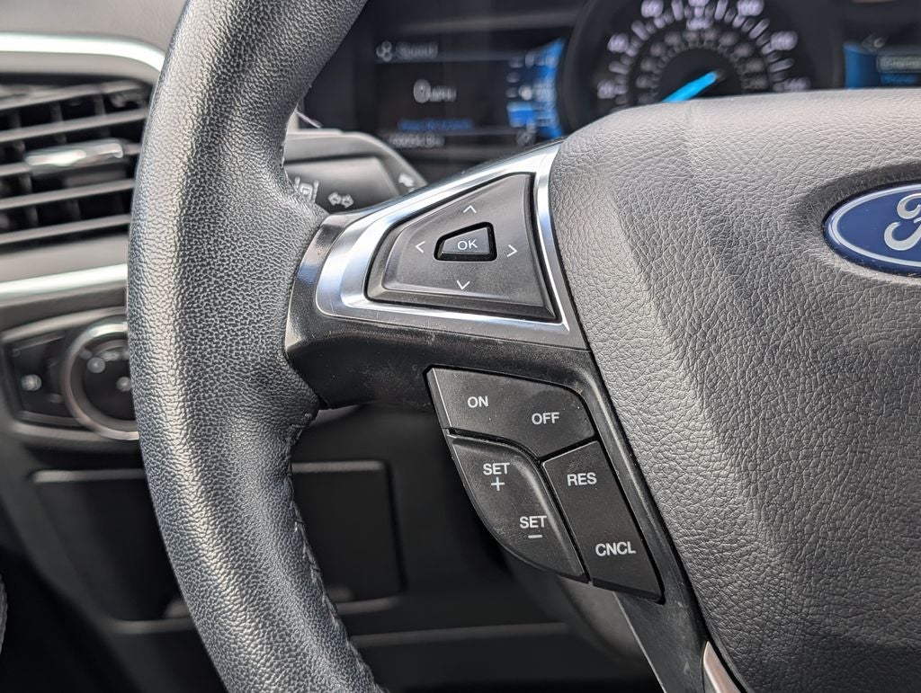 2024 Ford Edge Titanium - Photo 23