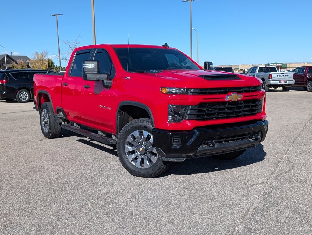 2025 Chevrolet Silverado 2500HD 4WD Crew Cab Standard Bed Custom