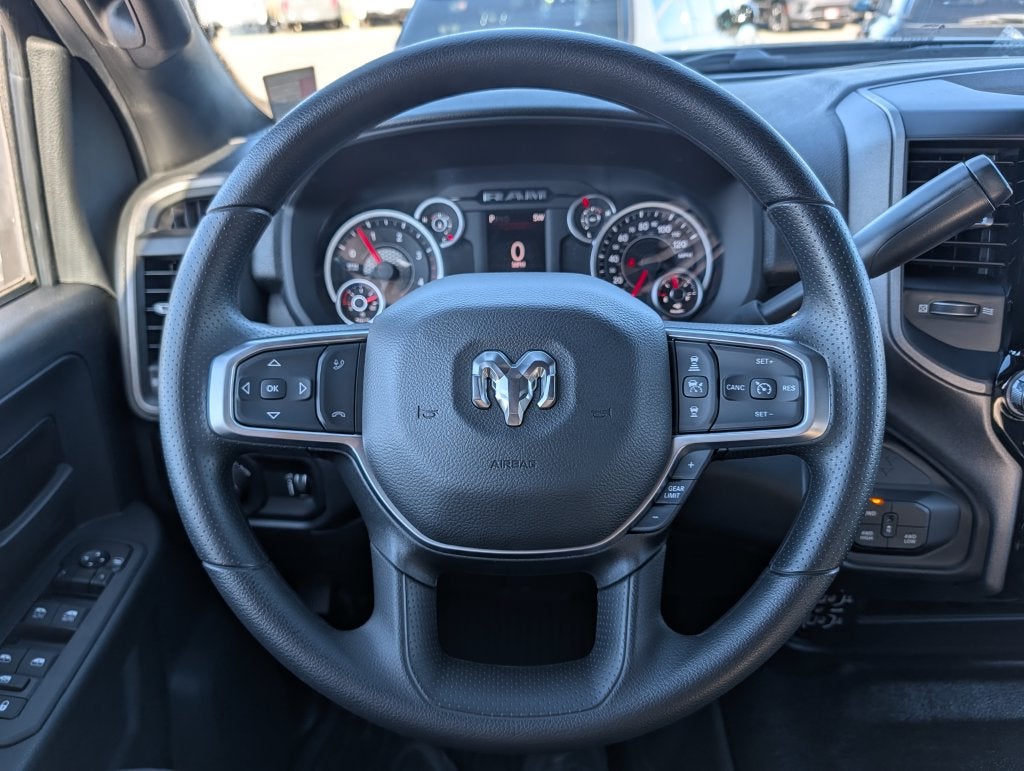 2027 RAM 3500 RAM 3500 TRADESMAN CREW CAB 4X4 8' BOX