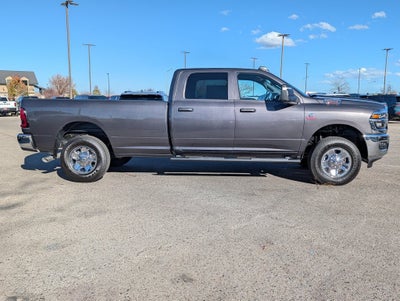 2027 RAM 3500 RAM 3500 TRADESMAN CREW CAB 4X4 8' BOX
