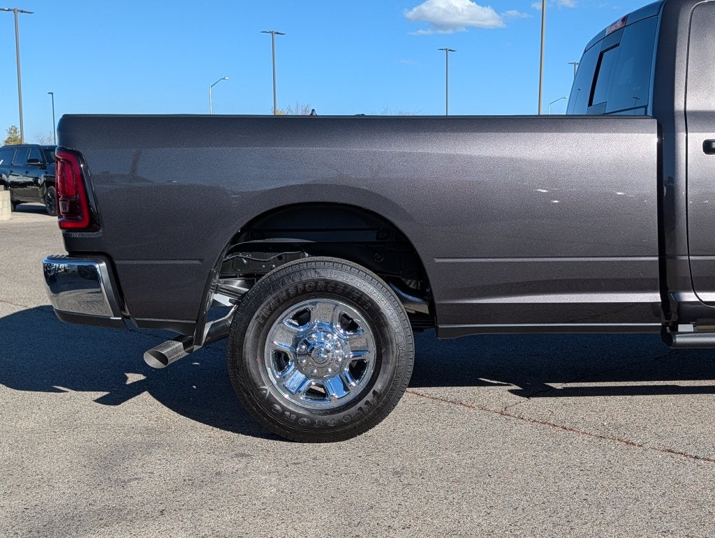 2027 RAM 3500 RAM 3500 TRADESMAN CREW CAB 4X4 8' BOX