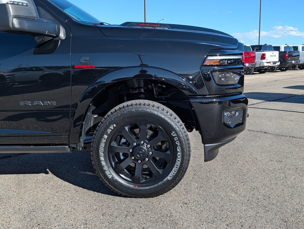 2027 RAM 3500 RAM 3500 LARAMIE CREW CAB 4X4 8' BOX