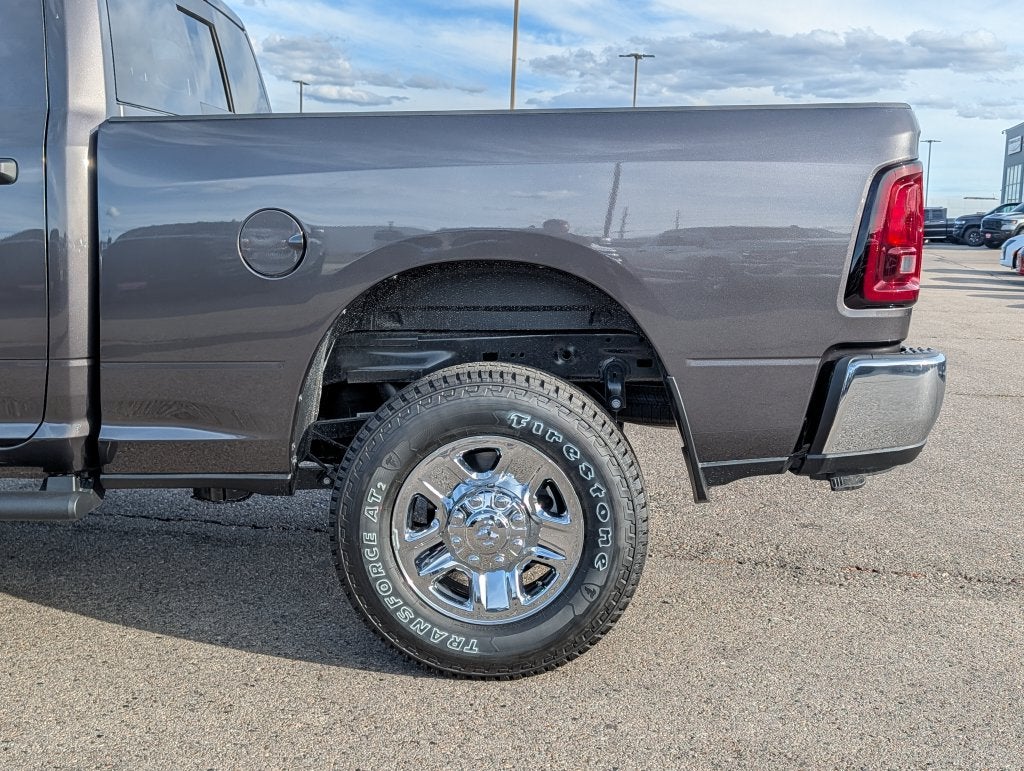 2027 RAM 2500 2500 TRADESMAN CREW CAB 4X4 6'4' BOX