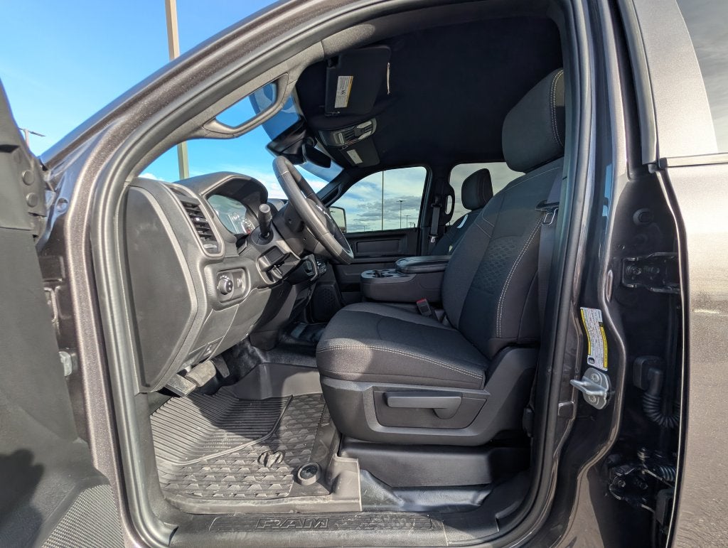 2027 RAM 2500 2500 TRADESMAN CREW CAB 4X4 6'4' BOX