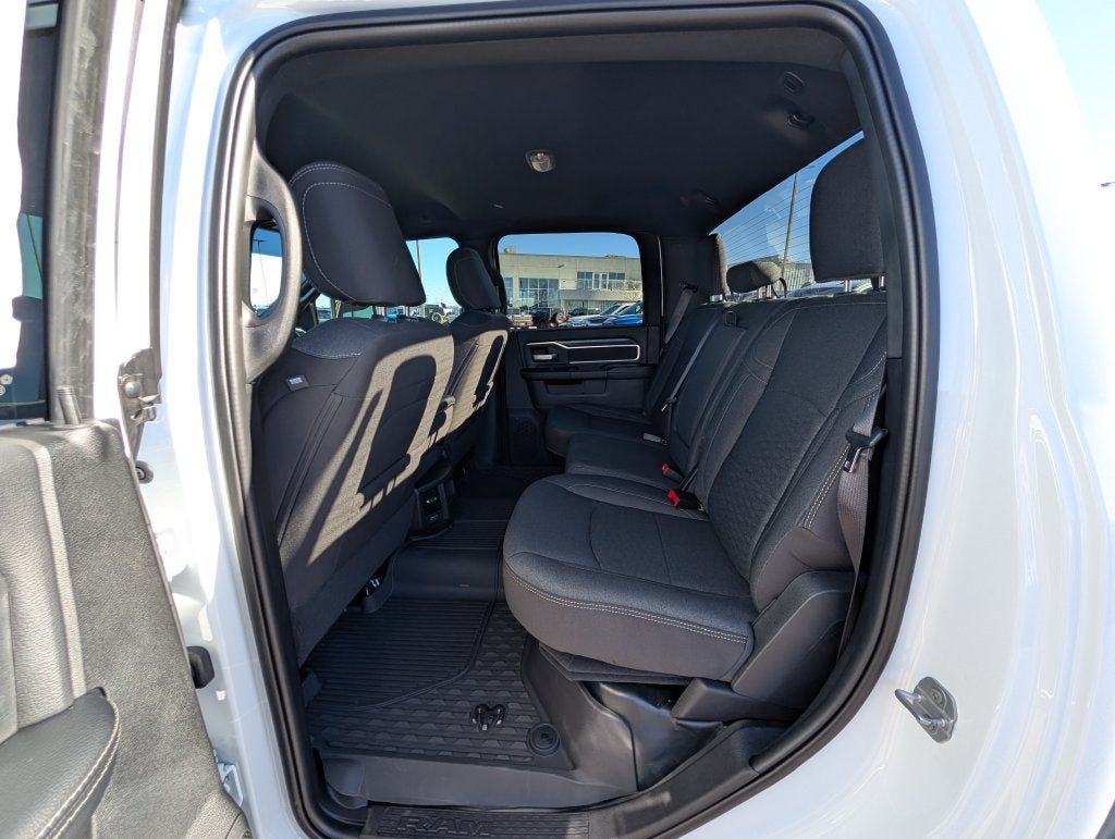 2027 RAM 2500 RAM 2500 BIG HORN CREW CAB 4X4 8' BOX