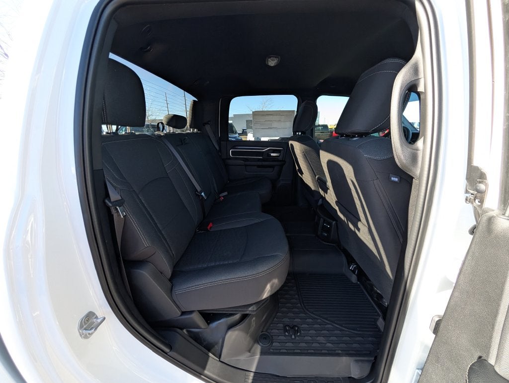 2027 RAM 2500 RAM 2500 BIG HORN CREW CAB 4X4 8' BOX