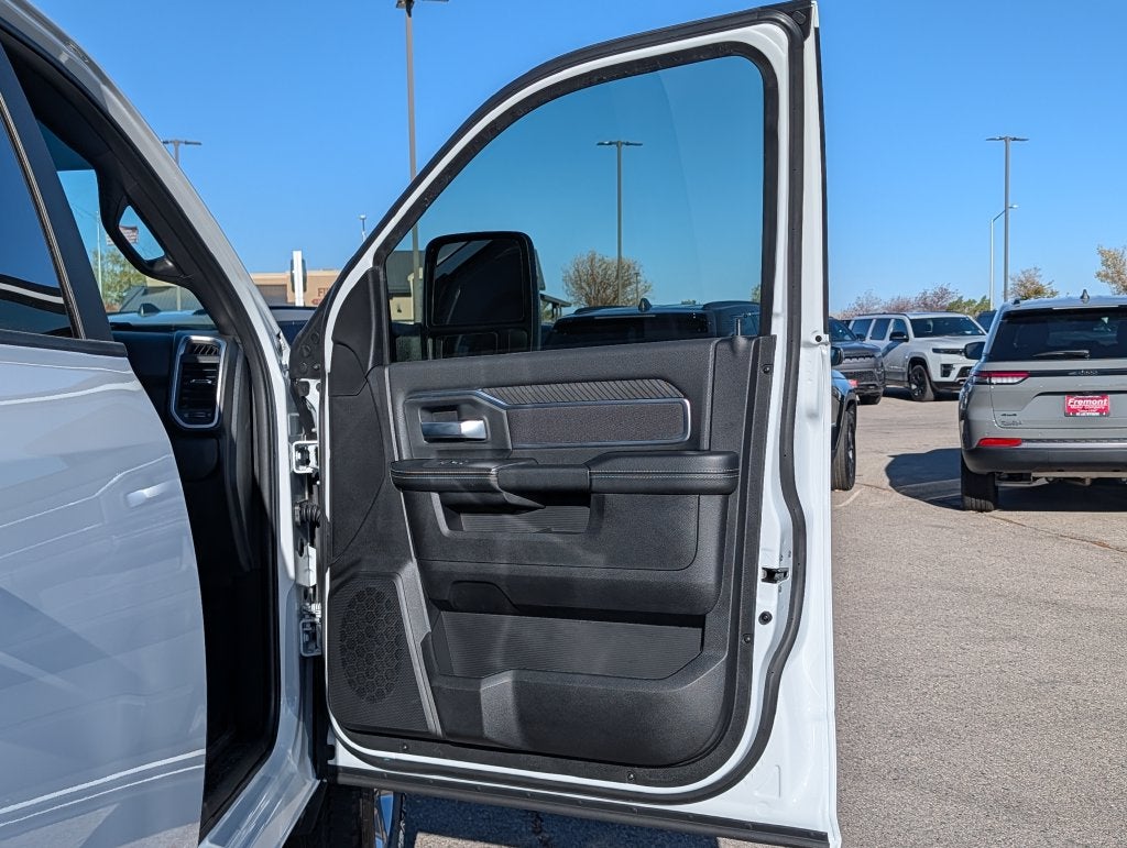 2027 RAM 2500 RAM 2500 BIG HORN CREW CAB 4X4 8' BOX