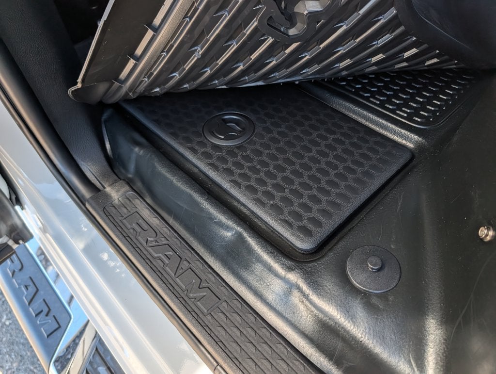 2027 RAM 3500 3500 BIG HORN CREW CAB 4X4 8' BOX