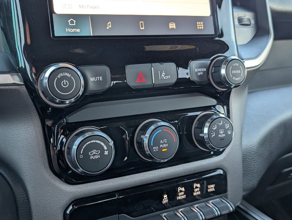 2026 RAM 1500 RAM 1500 BIG HORN CREW CAB 4X4 5'7' BOX