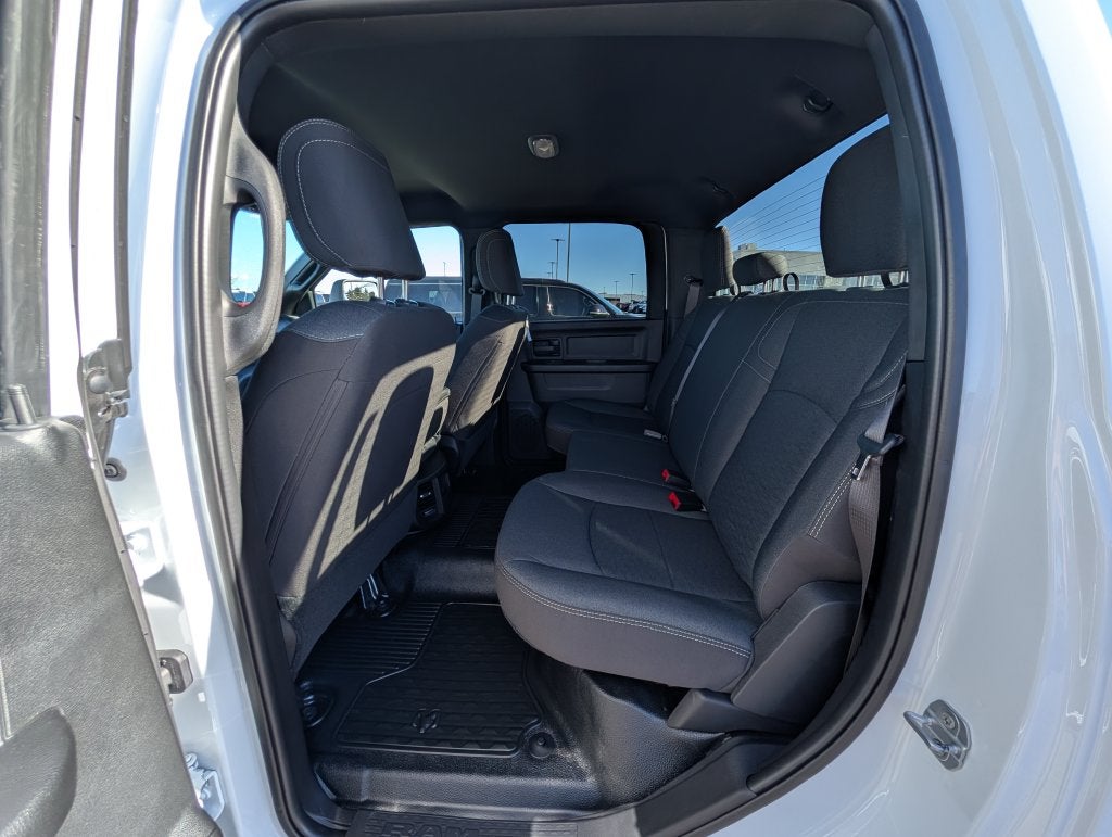 2027 RAM 3500 RAM 3500 TRADESMAN CREW CAB CHASSIS 4X4 60' CA