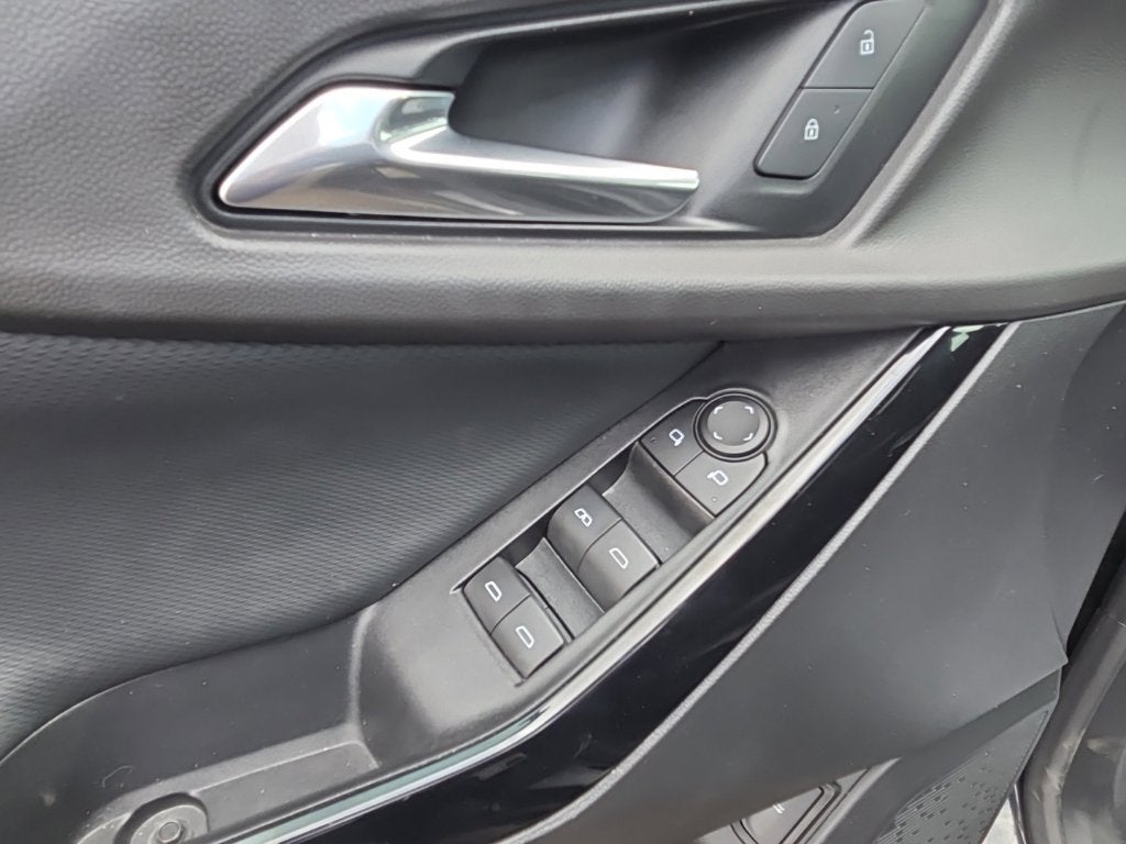 2025 Chevrolet Equinox LT - Photo 17