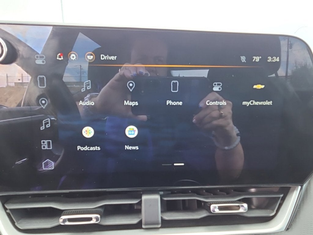 2025 Chevrolet Equinox LT - Photo 40