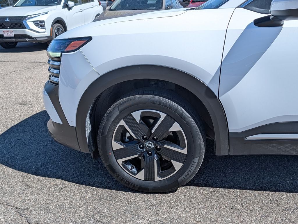 2025 Nissan Kicks SV AWD - Photo 14