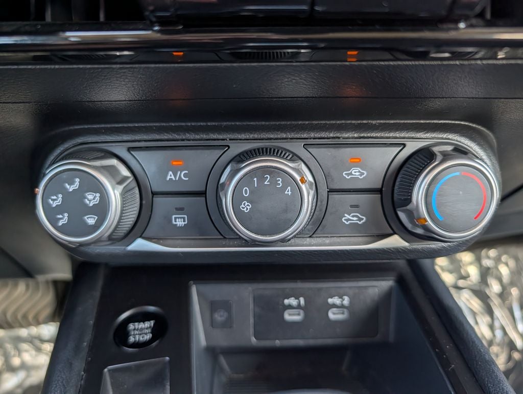 2025 Nissan Kicks SV AWD - Photo 29